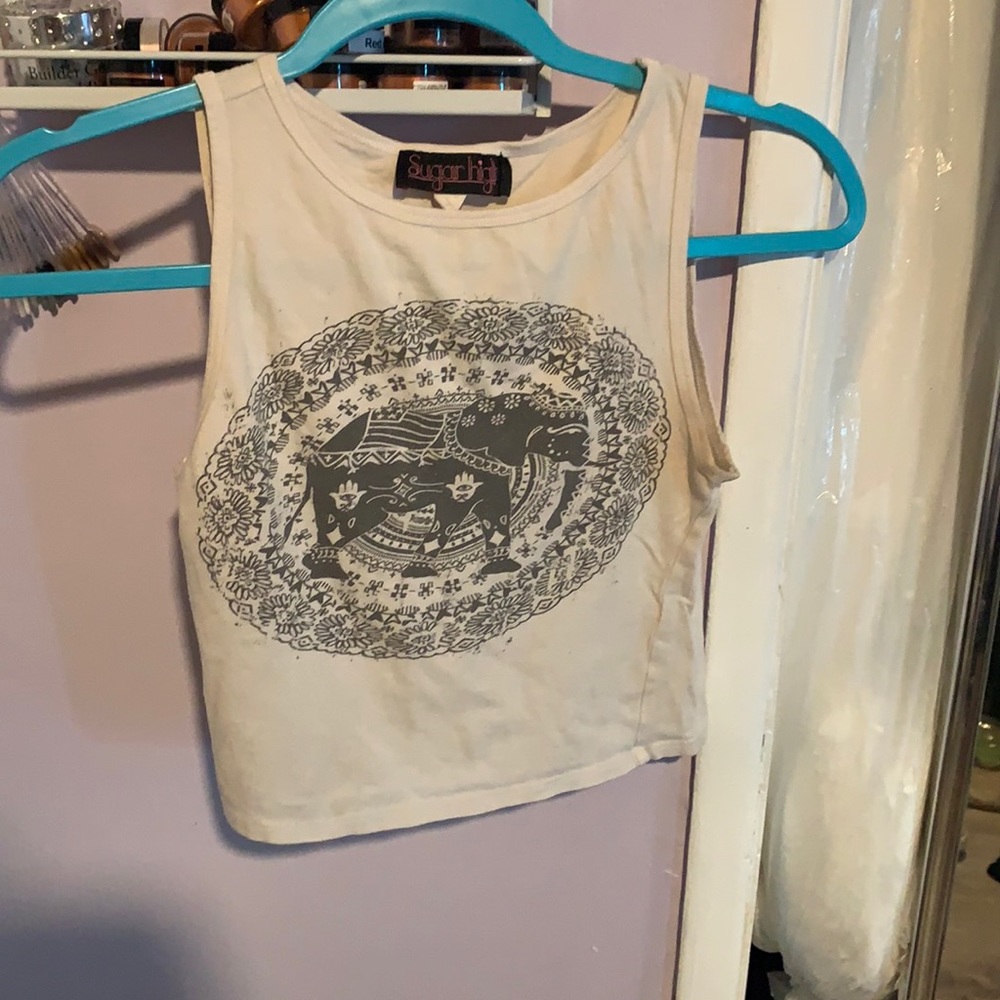 Crop top